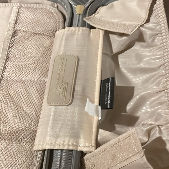 Triforce Elite Avignon Collection Hard Side Vanity Travel Case - Picture 6 of 12